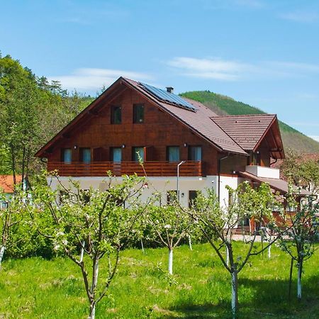 Livada Amely Hotell Gales Exteriör bild