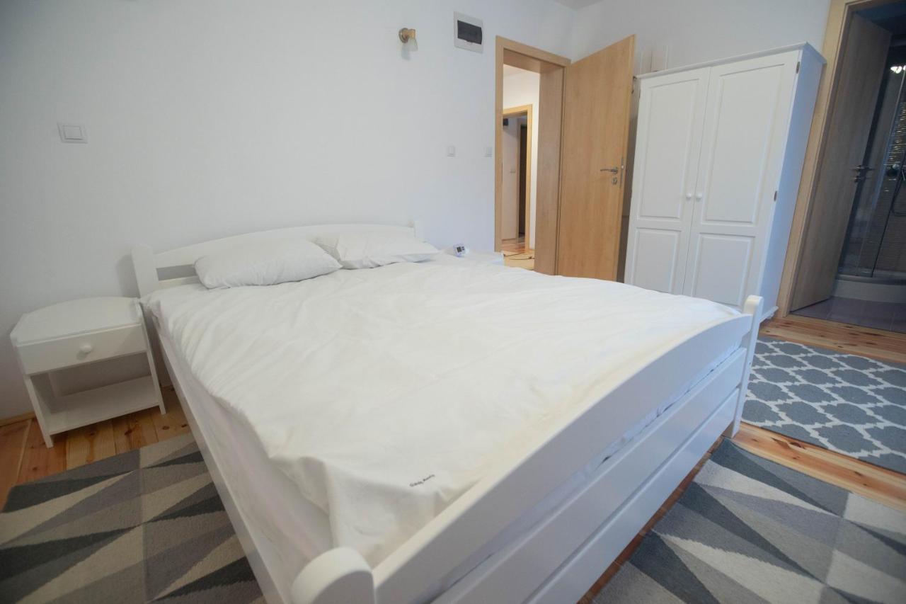 Livada Amely Hotell Gales Exteriör bild